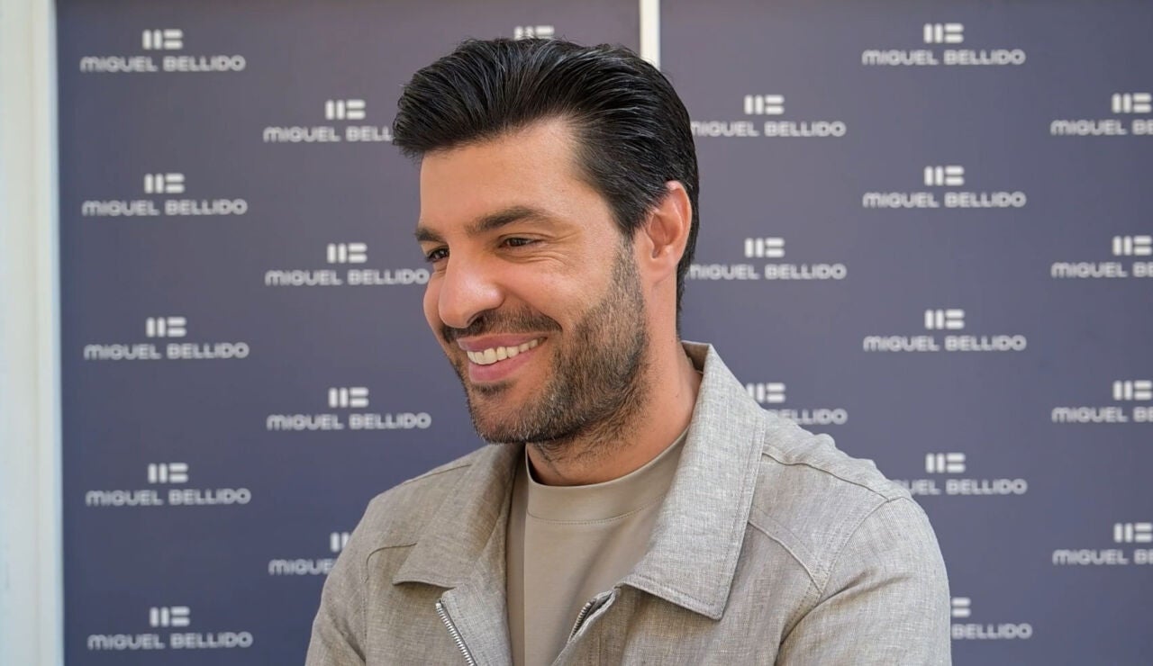 Miguel Torres hablando con la prensa