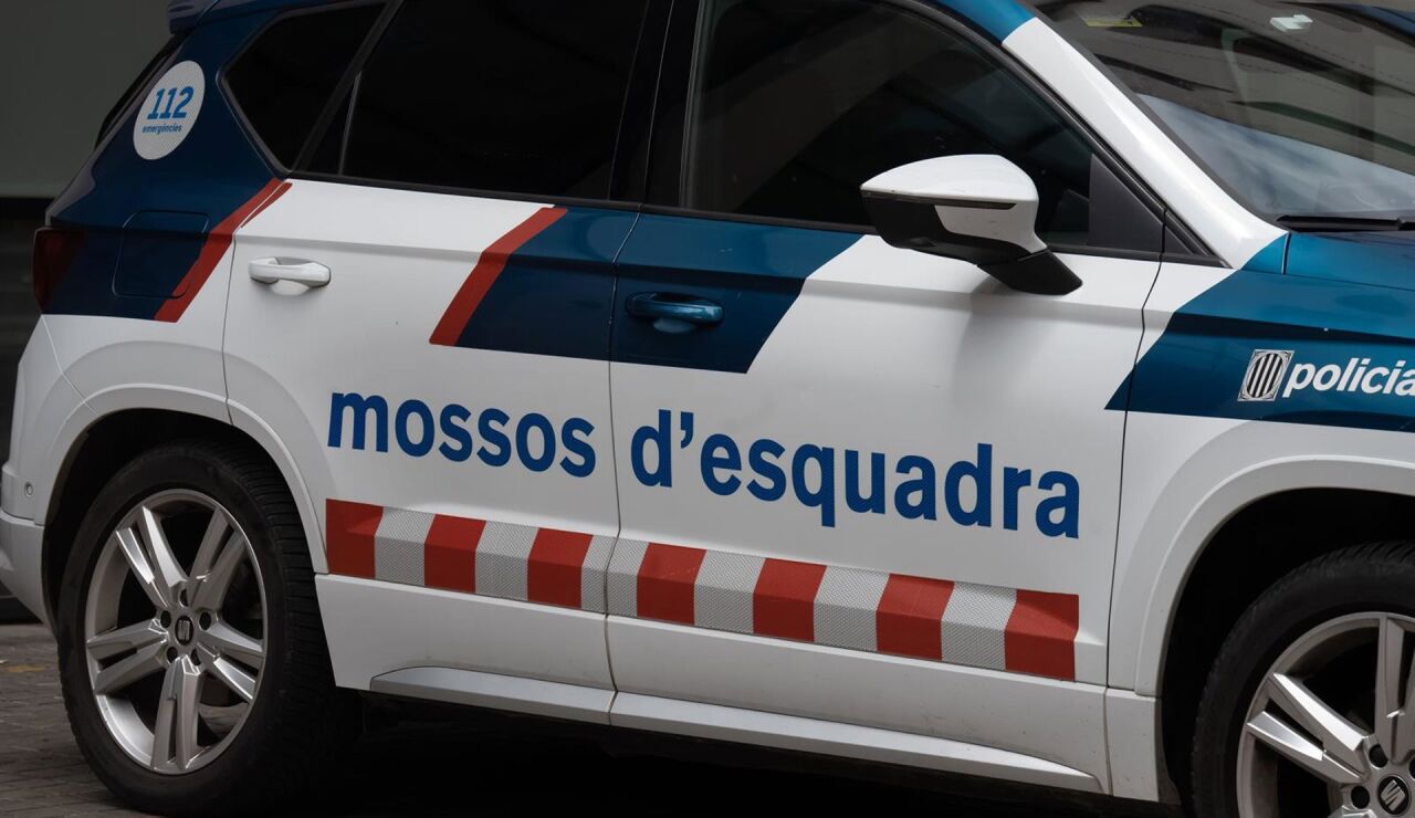Veh&iacute;culo de los Mossos d'Esquadra