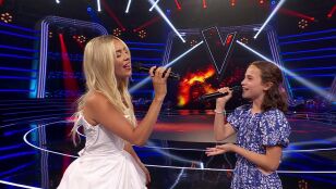 Ana Mena hace los coros de &lsquo;Las 12&rsquo; a Elsa en un emocionante d&uacute;o