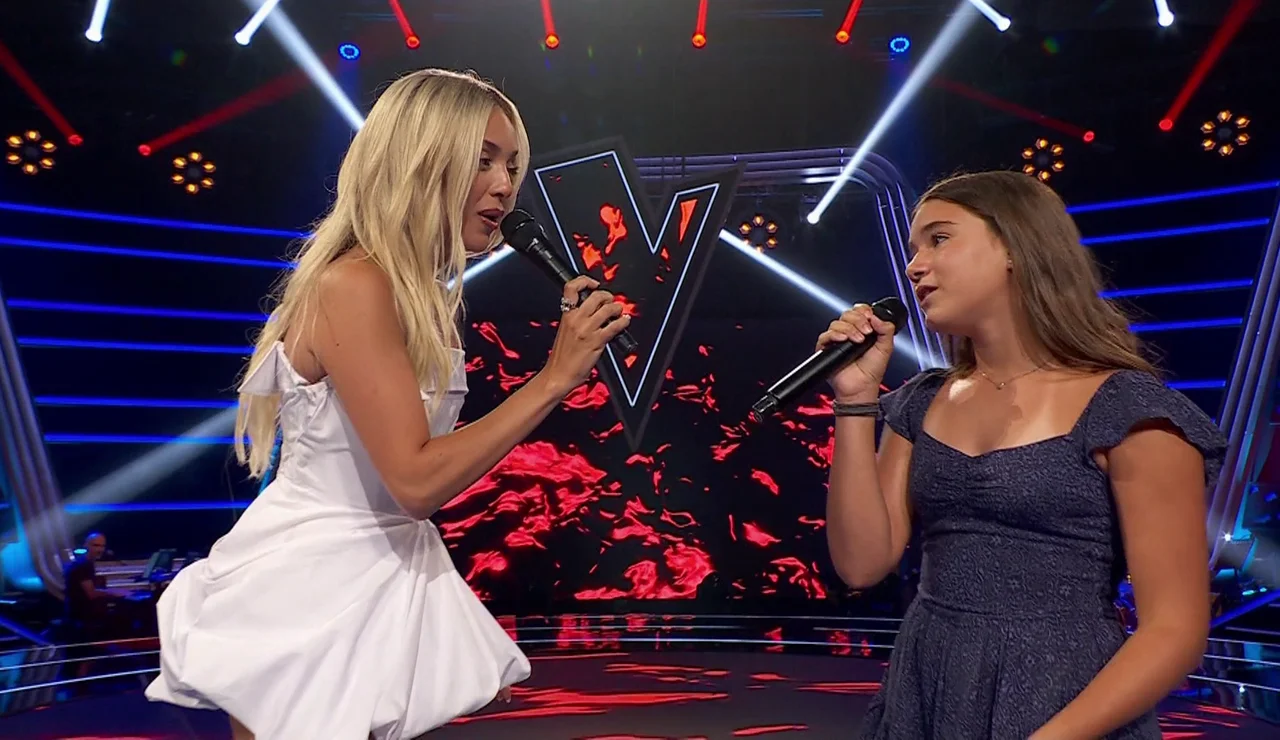 Claudia consigue cantar junto a Ana Mena antes de abandonar La Voz Kids: “Vamos a vernos mil veces”