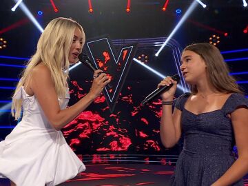 Claudia consigue cantar junto a Ana Mena antes de abandonar La Voz Kids: &ldquo;Vamos a vernos mil veces&rdquo;