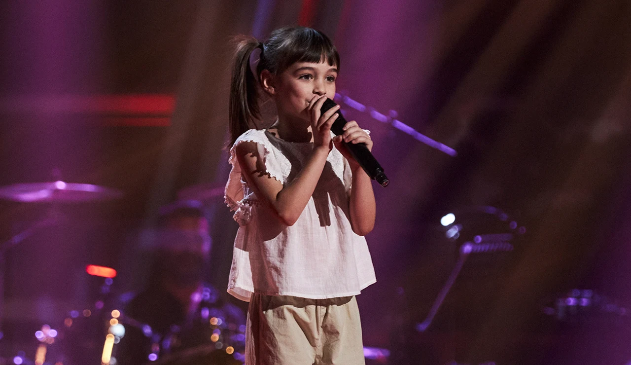 La reacción de los coaches al ver a esta talent de 7 años cantar por Rocío Jurado