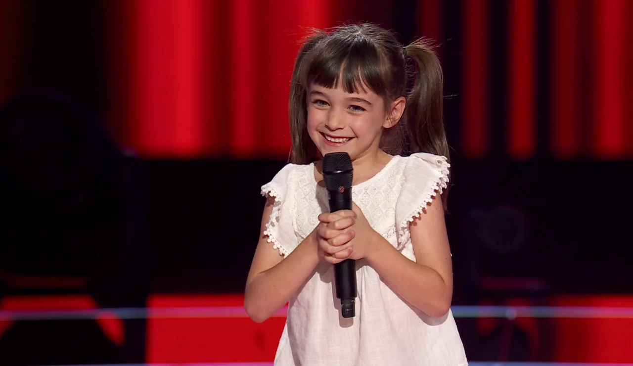 Triana revela un secreto muy especial a uno de los coaches “Mi madre es muy fan”