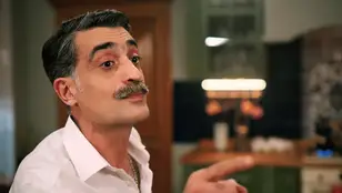 ¿De enemigos a cómplices? Kazim confiesa que apoya a Ferit a espaldas de Esme