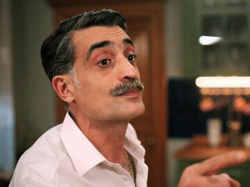 &iquest;De enemigos a c&oacute;mplices? Kazim confiesa que apoya a Ferit a espaldas de Esme 