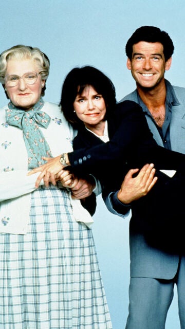 Robin Williams, Sally Field y Pierce Brosnan en Señora Doubtfire