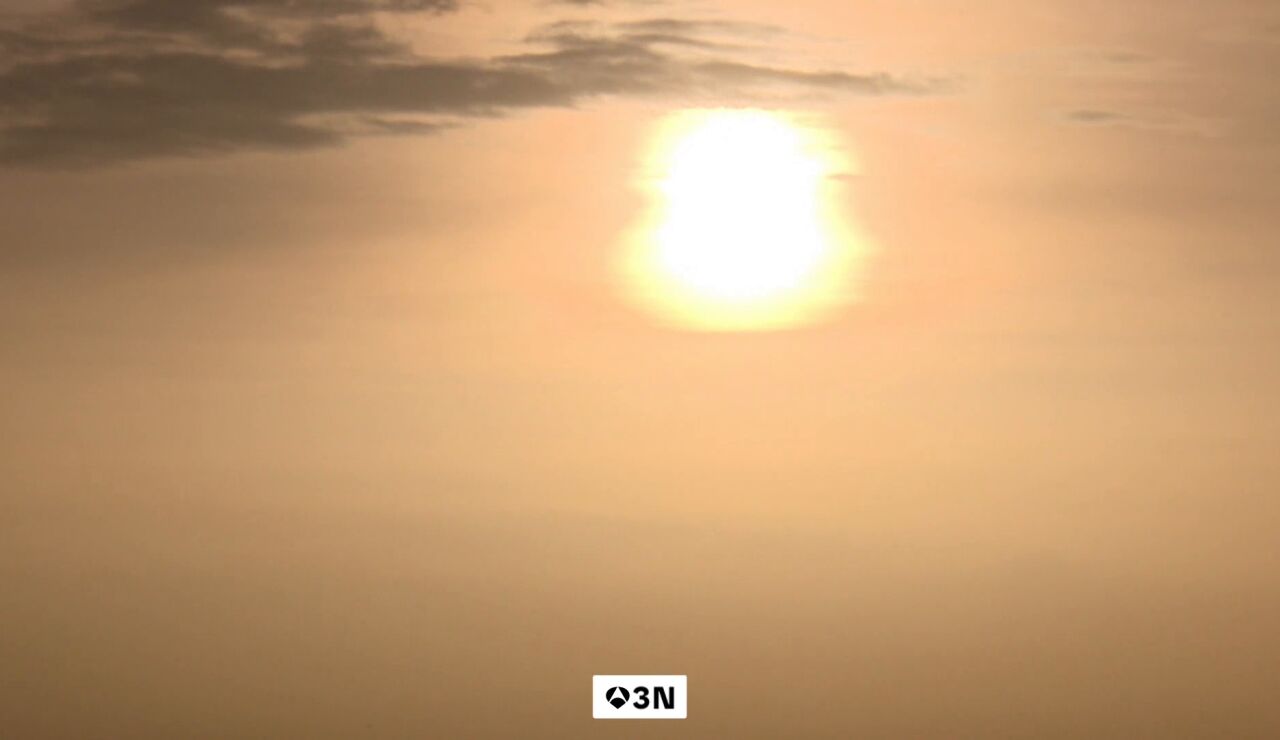 Vuelan las reservas en las CCAA donde el eclipse solar ser&aacute; total