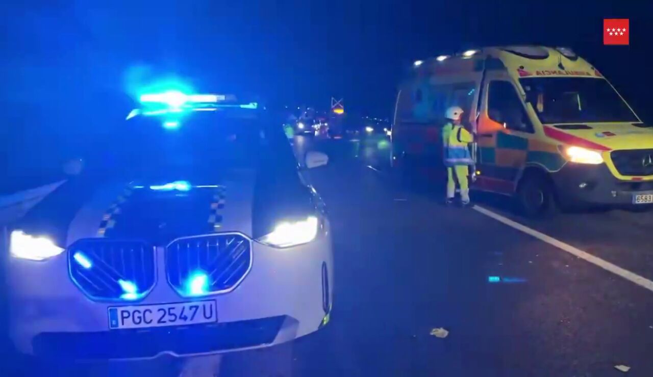 Mueren un joven de 25 a&ntilde;os embestido por un coche tras chocar contra un cami&oacute;n en el Molar, Madrid