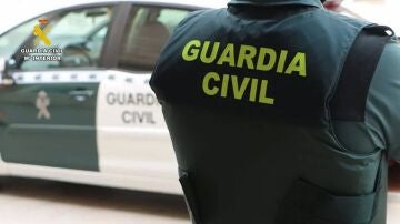  La Guardia Civil atiende a una joven de 26 a&ntilde;os que hab&iacute;a quedado inconsciente en El Puerto