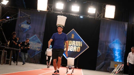 El Hormiguero celebra "la carrera del siglo": el ser humano contra el robot en las olimpiadas definitivas