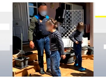Condenados los padres que encerraron a sus hijos en Oviedo