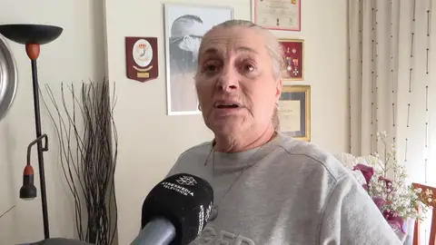 La madre de uno de los agentes fallecidos en Barbate La madre de uno de los agentes fallecidos en Barbate
