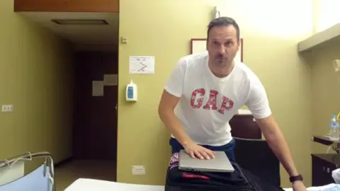 Paciente Aislamiento Gómez Ulla Paciente Aislamiento Gómez Ulla