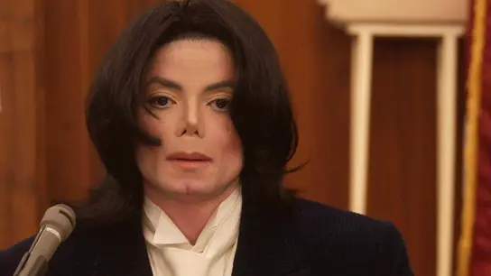 Michael Jackson declarando en 2002 Michael Jackson declarando en 2002