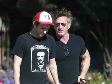 Hopper Penn y Sean Penn Hopper Penn y Sean Penn