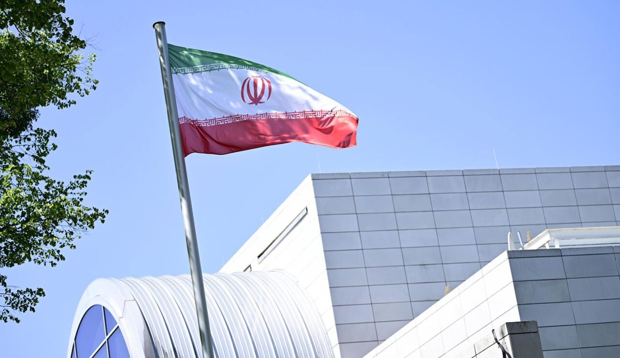 Un parlamentario de Ir&aacute;n dice que Teher&aacute;n podr&iacute;a enriquecer uranio al 90% si EEUU e Israel reactivan su ofensiva