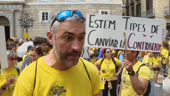 Nueva huelga entre los profesores de Cataluña para exigir más sueldo Nueva huelga entre los profesores de Cataluña para exigir más sueldo