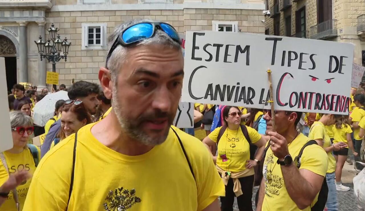 Nueva huelga entre los profesores de Catalu&ntilde;a para exigir m&aacute;s sueldo