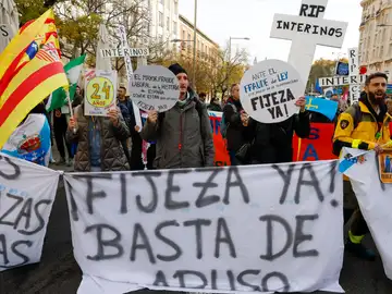 Imagen de una manifestación de funcionarios interinos Imagen de una manifestación de funcionarios interinos