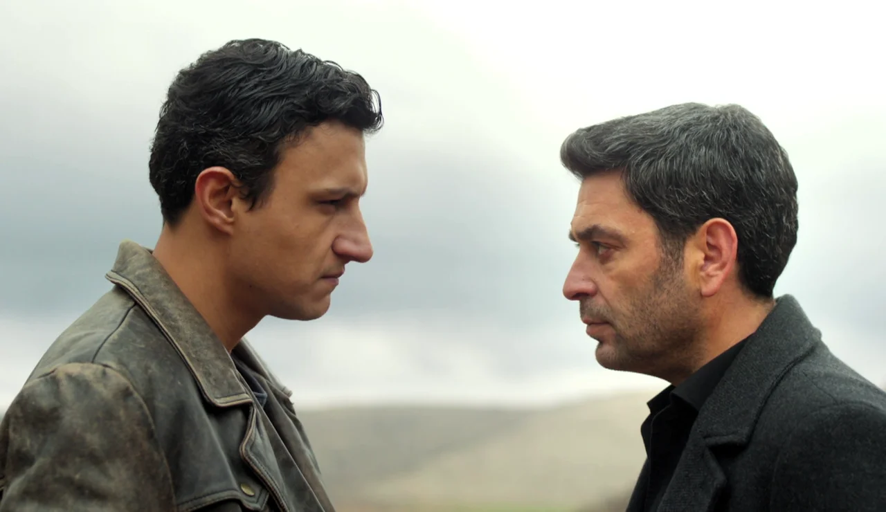 Cihan se enfrenta a Sahin por las tierras y deja clara su postura