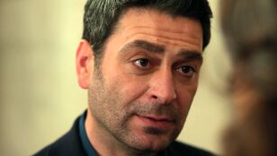 Cihan estalla por celos, acorrala a Alya y deja clara su obsesi&oacute;n