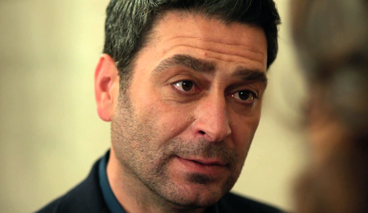 Cihan estalla por celos, acorrala a Alya y deja clara su obsesi&oacute;n