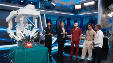 Marron organiza una operación de próstata en directo frente a David Bisbal con los robots más punteros Marron organiza una operación de próstata en directo frente a David Bisbal con los robots más punteros