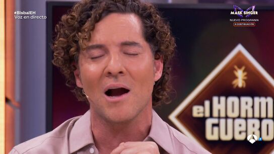 David Bisbal se convierte en Antonio Molina para cantar en directo