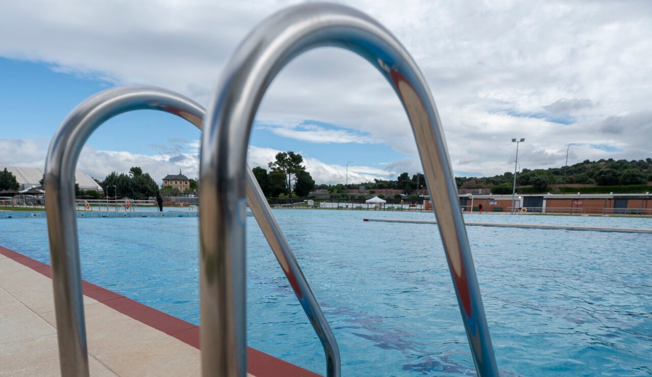 Imagen de archivo de una piscina