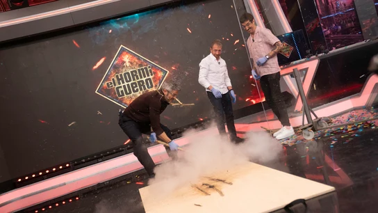 La impresionante fuerza de Roberto Leal: se lleva un susto con las cañas de azúcar explosivas en El Hormiguero La impresionante fuerza de Roberto Leal: se lleva un susto con las cañas de azúcar explosivas en El Hormiguero