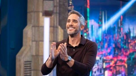 Vuelve a ver la entrevista completa a Roberto Leal en El Hormiguero