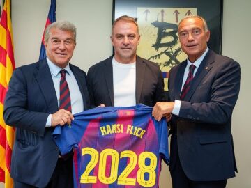 Antena 3 Deportes (18-05-26) Hansi Flick renueva con el Barcelona hasta junio de 2028