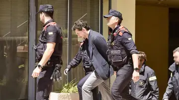 La familia de Jonathan Andic afirma que "no existen ni se hallarán pruebas de cargo legítimas" contra él La familia de Jonathan Andic afirma que "no existen ni se hallarán pruebas de cargo legítimas" contra él