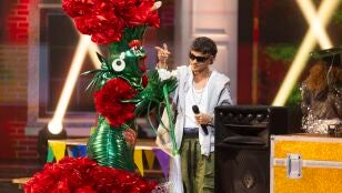 Clavel y Abraham Mateo deslumbran con una actuaci&oacute;n gal&aacute;ctica en Mask Singer 