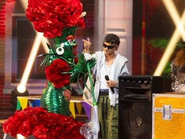Clavel y Abraham Mateo deslumbran con una actuaci&oacute;n gal&aacute;ctica en Mask Singer 