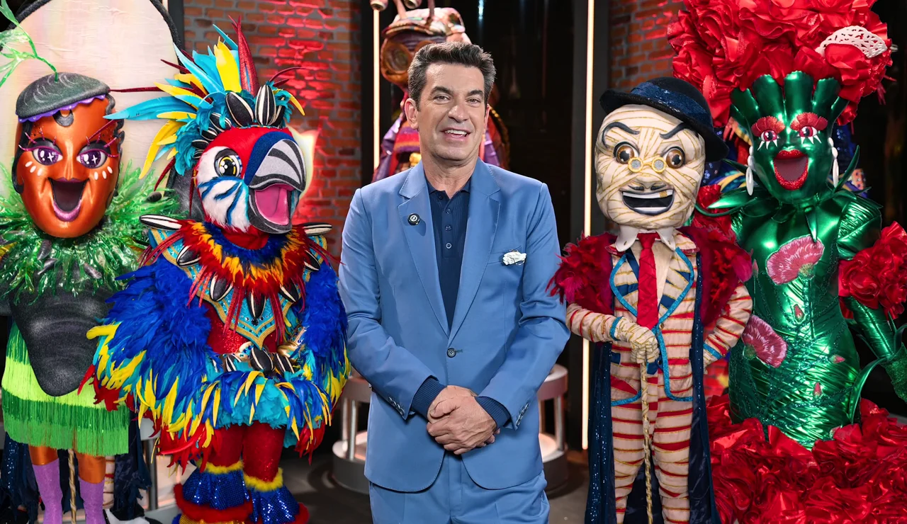 "Me iría de fiesta con todas": Arturo Valls desvela cuáles son sus máscaras favoritas de Mask Singer