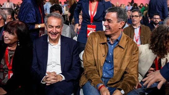El expresidente del Gobierno José Luis Rodríguez Zapatero, y el presidente del Gobierno Pedro Sánchez El expresidente del Gobierno José Luis Rodríguez Zapatero, y el presidente del Gobierno Pedro Sánchez