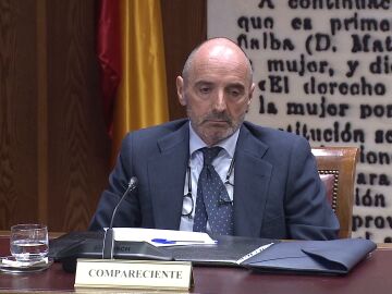 Julio Mart&iacute;nez ante la comisi&oacute;n de investigaci&oacute;n del 'caso Koldo' en el Senado.