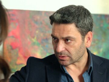  Cihan no puede ocultar su incomodidad al ver a Ugur con Alya