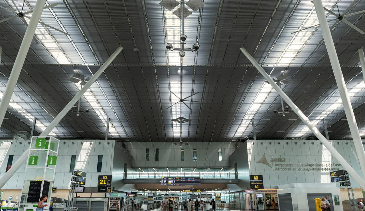 aeropuerto de Santiago-Rosalía de Castro