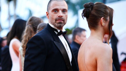 Sebastian Stan en el Festival de Cannes presentando Fjord
