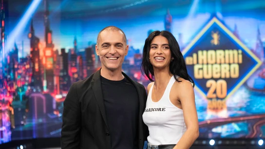 Vuelve a ver la entrevista completa a Pedro Alonso y Begoña Vargas en El Hormiguero Vuelve a ver la entrevista completa a Pedro Alonso y Begoña Vargas en El Hormiguero