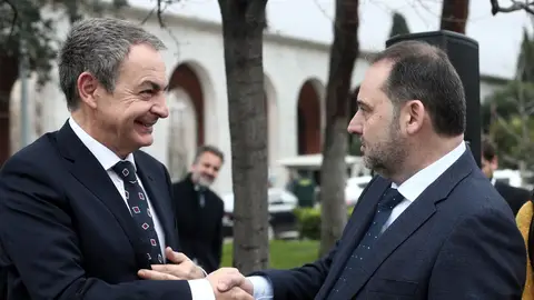El expresidente del Gobierno, José Luis Rodríguez Zapatero y el exsecretario de Organización del PSOE El expresidente del Gobierno, José Luis Rodríguez Zapatero y el exsecretario de Organización del PSOE