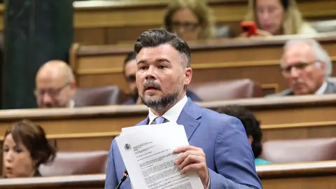 Gabriel Rufián en la sesión de control al Gobierno Gabriel Rufián en la sesión de control al Gobierno