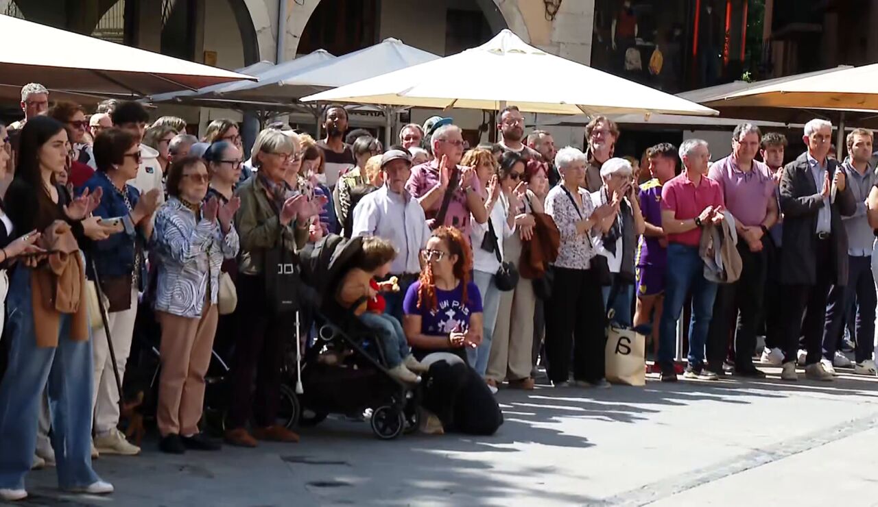 Minuto de silencio en Figueres