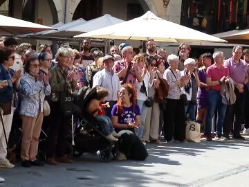 Minuto de silencio en Figueres