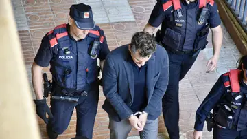 Jonathan Andic, el hijo del fundador de Mango, declara ante el Juzgado de Instrucción 5 de Martorell- Jonathan Andic, el hijo del fundador de Mango, declara ante el Juzgado de Instrucción 5 de Martorell-