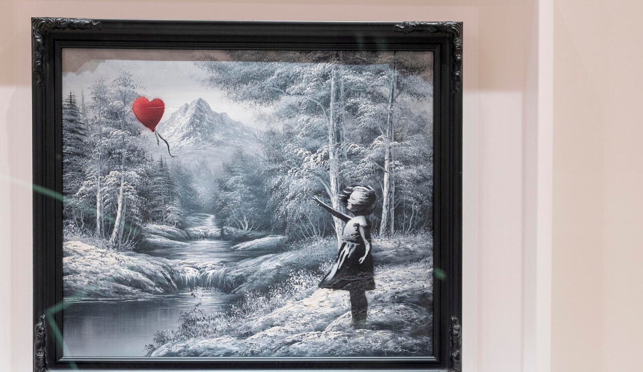 Imagen de la obra 'Ni&ntilde;a con globo' de Banksy