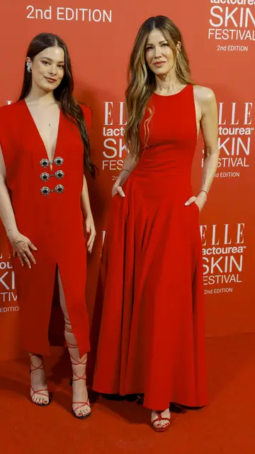Jaydy Michel y Manuela Sanz posando en el evento Elle X Lactourea skin festival Jaydy Michel y Manuela Sanz posando en el evento Elle X Lactourea skin festival