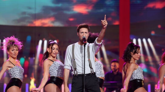 Nando Escribano se estrena en Tu cara me suena derrochando energ&iacute;a como Olly Murs